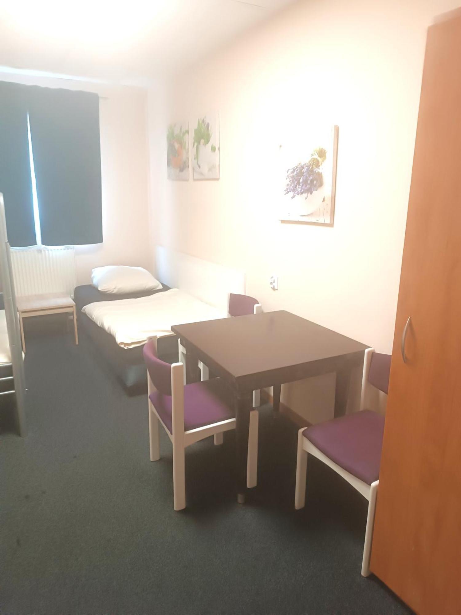 Hostel Krosnienska 12 Zielona Gora  Luaran gambar