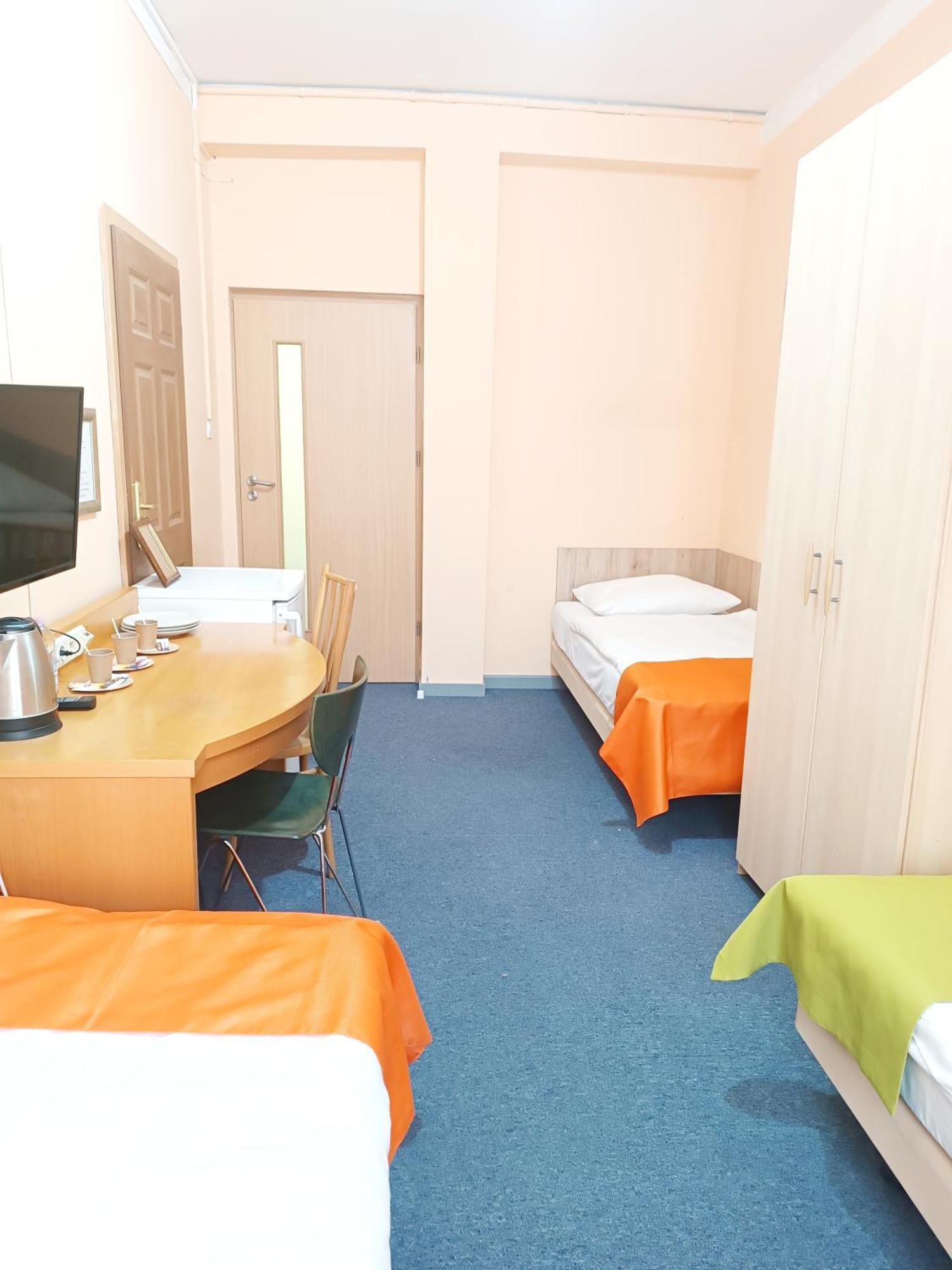 Hostel Krosnienska 12 Zielona Gora  Luaran gambar